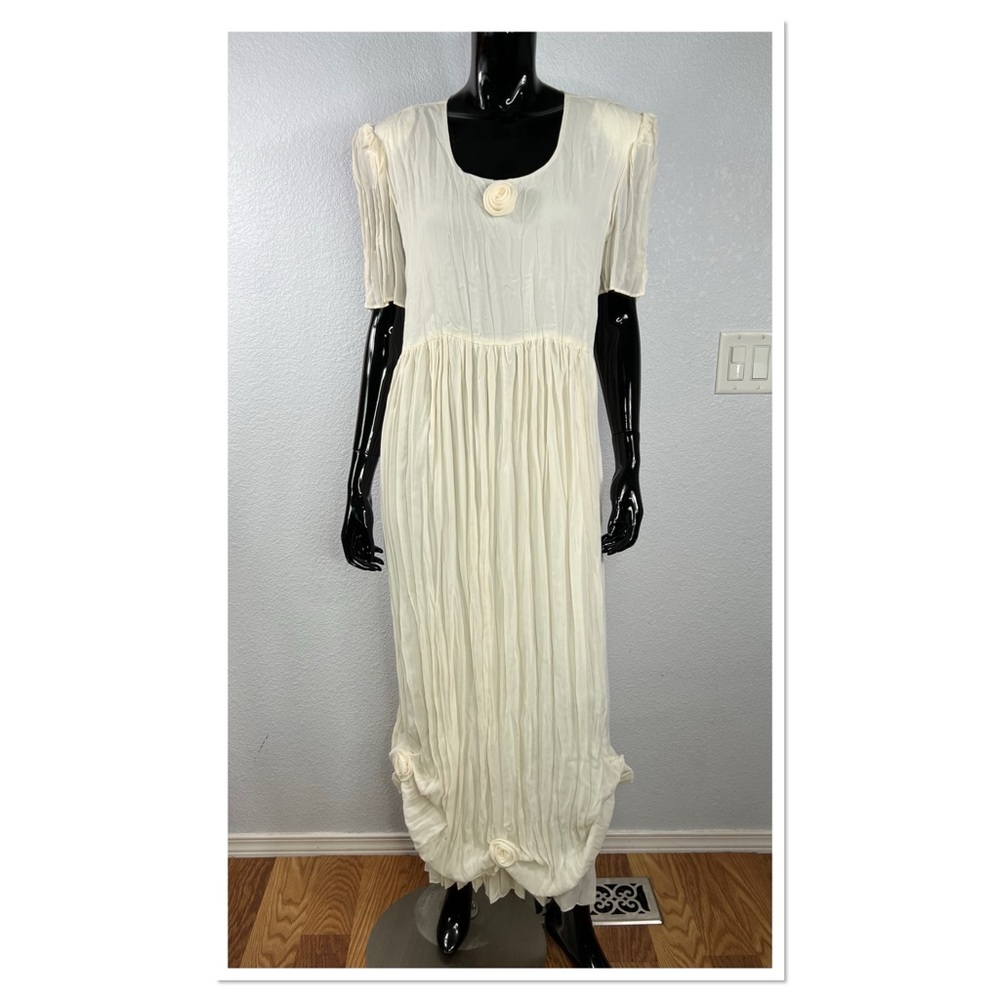 CDC Vintage Caren Desiree Maxi Dress Sz 14 Cream Polyester Floral Embellishment - Picture 1 of 11